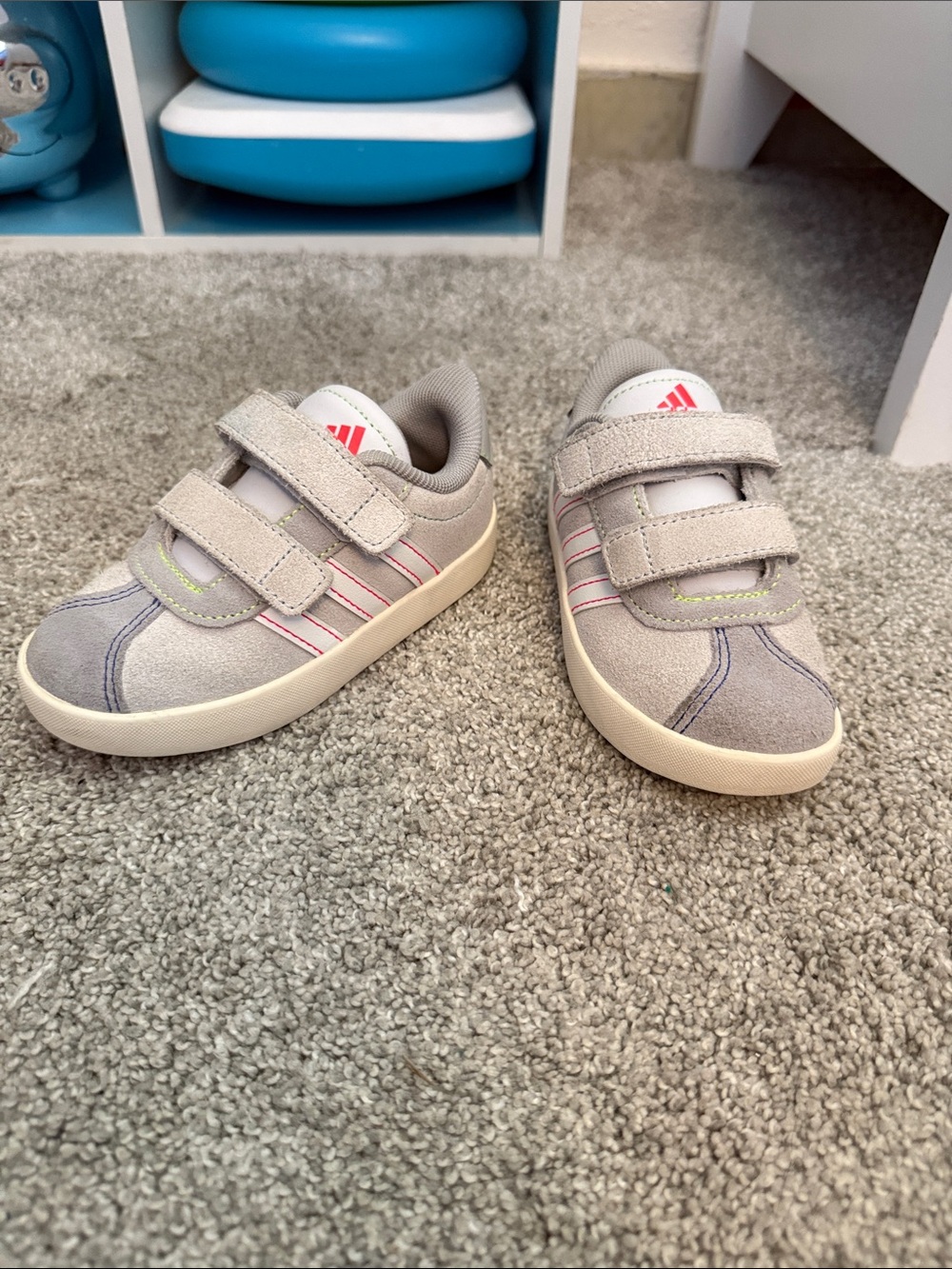 adidas Kids Light Gray Suede Velcro Sneakers with Pink Stripes